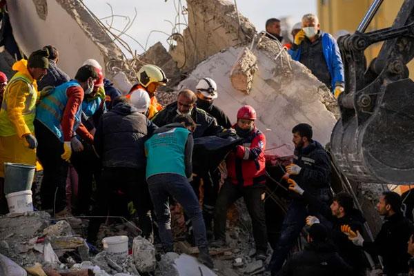 Hơn 7.800 người chết vì động đất, Thổ Nhĩ Kỳ ban bố tình trạng khẩn cấp-2