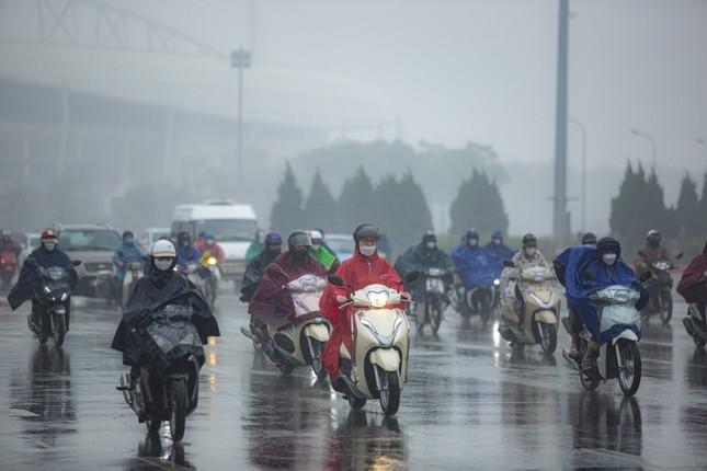 Nhà đổ mồ hôi, quần áo bốc mùi, người dân bỏ trăm triệu đối phó-2