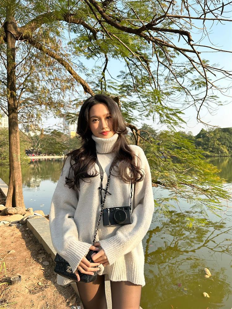 Bạn gái thả dáng gợi cảm, Đoàn Văn Hậu phản ứng gây bất ngờ-1