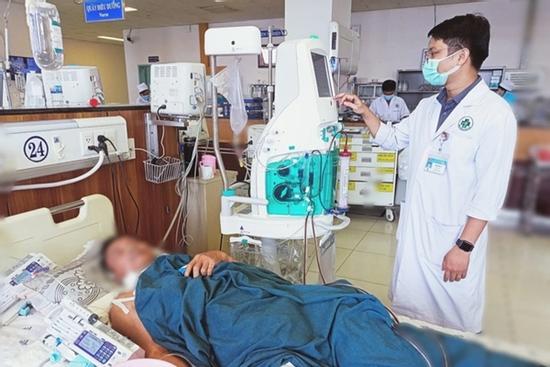 88 người ngộ độc sau khi ăn chè phát miễn phí: 1 người tử vong