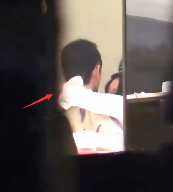 Huỳnh Hiểu Minh lộ ảnh thân mật nữ giám chế-5