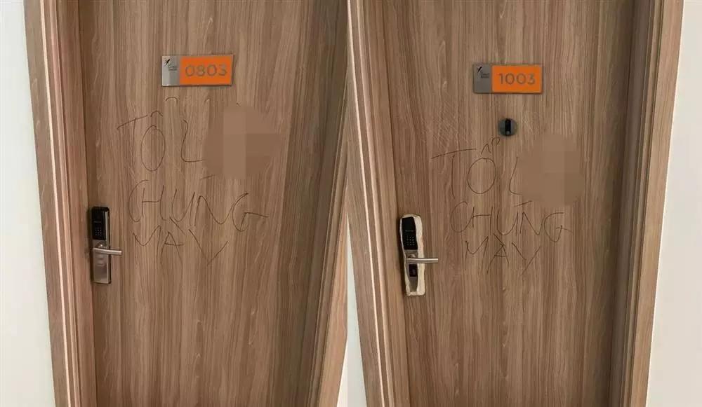 Đưa người phụ nữ cầm dao dọa hàng xóm vào viện tâm thần điều trị-3