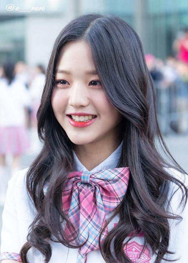 Loạt anh thời chưa debut xinh ngất của Jang Wonyoung (IVE)-4