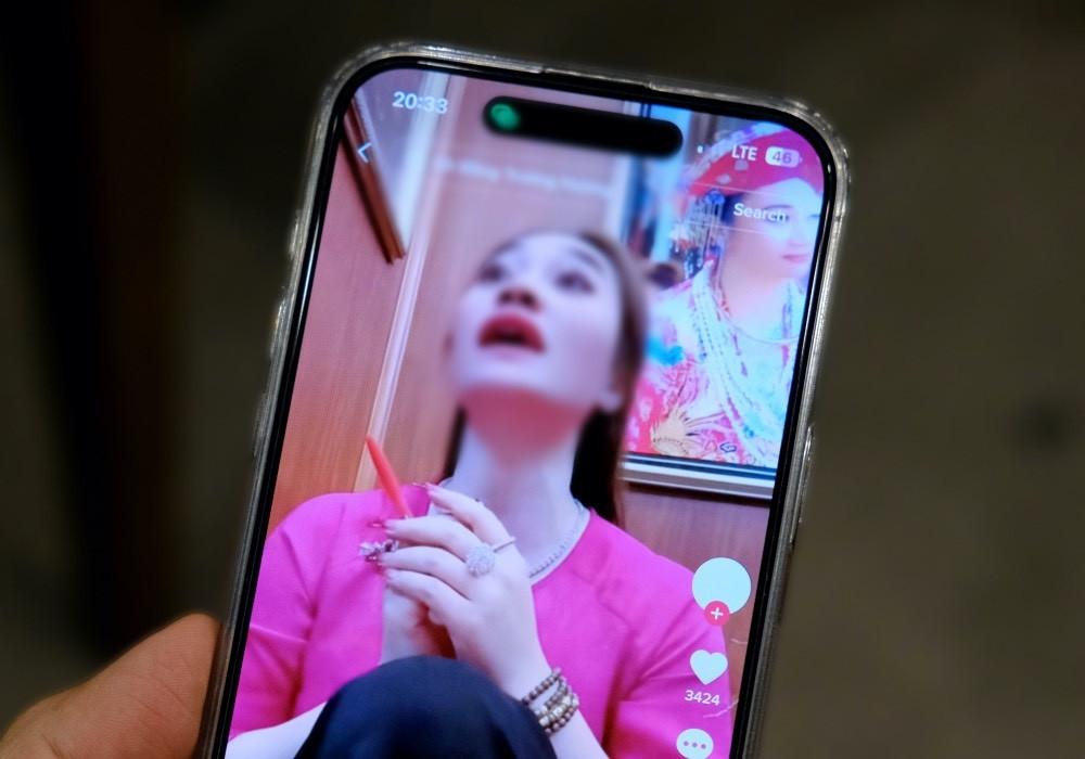 Cô đồng bói đúng nhận, sai cãi bị xem xét xử lý nếu có vi phạm-2