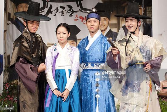 F4 'Chuyện tình Sungkyunkwan': 3 người dính scandal, Song Joong Ki bị ghét