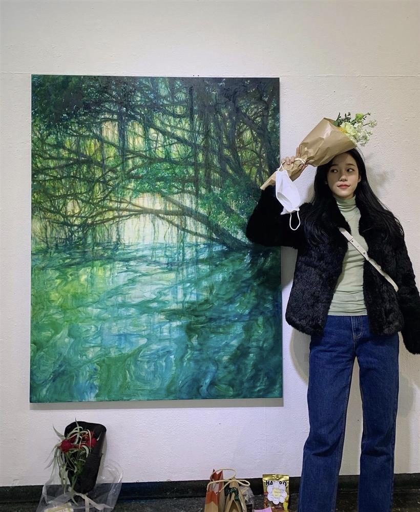 Nữ sinh học giỏi nhất phim Hàn khoe ảnh tốt nghiệp visual nữ thần-6