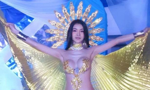 Người đẹp Philippines bị chỉ trích vì trang phục dân tộc phản cảm-2