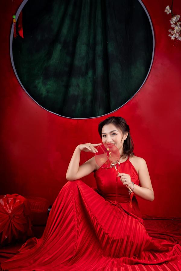 Tá hỏa diện mạo Youtuber Quỳnh Trần JP khi đổi đời làm giám đốc-3