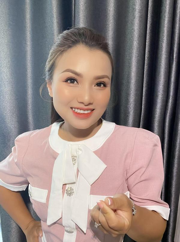 Tưởng chị em thân thiết, bà Nhân Vlog bóc phốt Quỳnh Trần JP-6