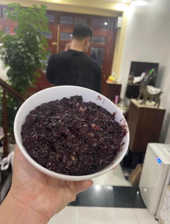 Đu trend rán bánh chưng bằng nước, chồng khiến vợ giận tím người-3