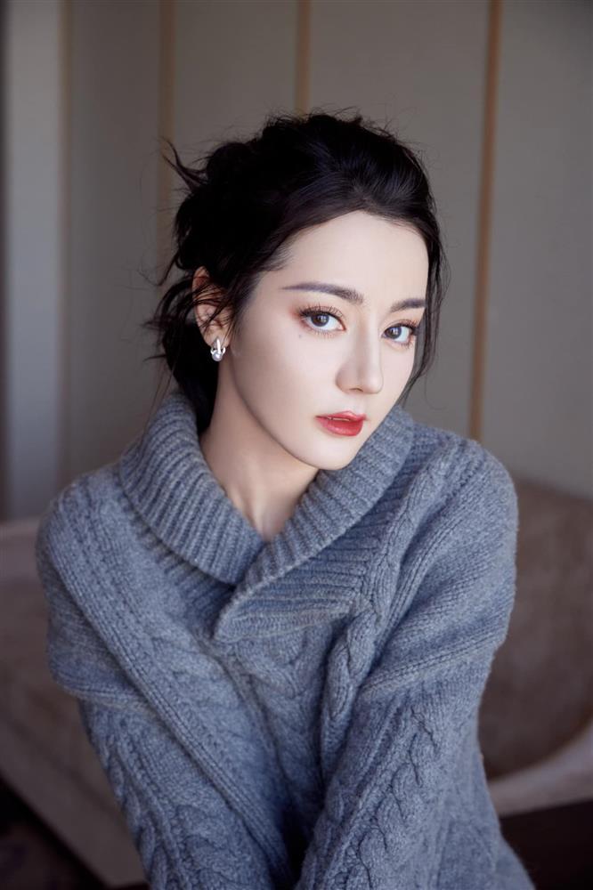 Địch Lệ Nhiệt Ba bị nghi mang thai với Hoàng Cảnh Du-1