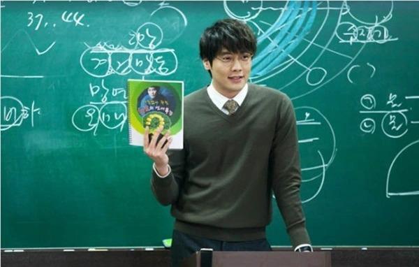Jung Kyung Ho và hội thầy giáo nam thần vạn người mê trên phim Hàn-6