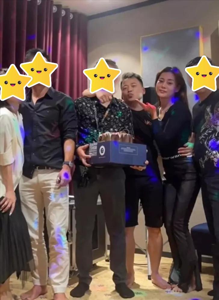 Phương Oanh - Shark Bình đi quẩy, quấn quýt tình cảm-2