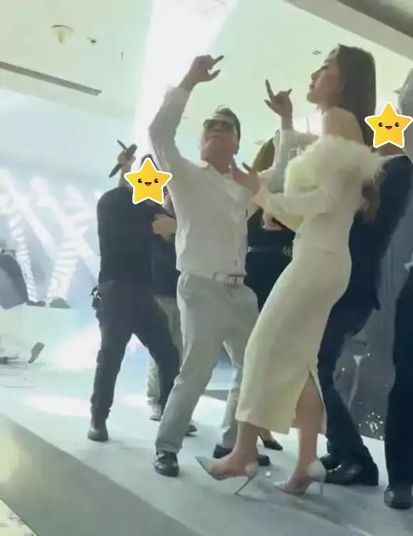 Phương Oanh - Shark Bình đi quẩy, quấn quýt tình cảm-4