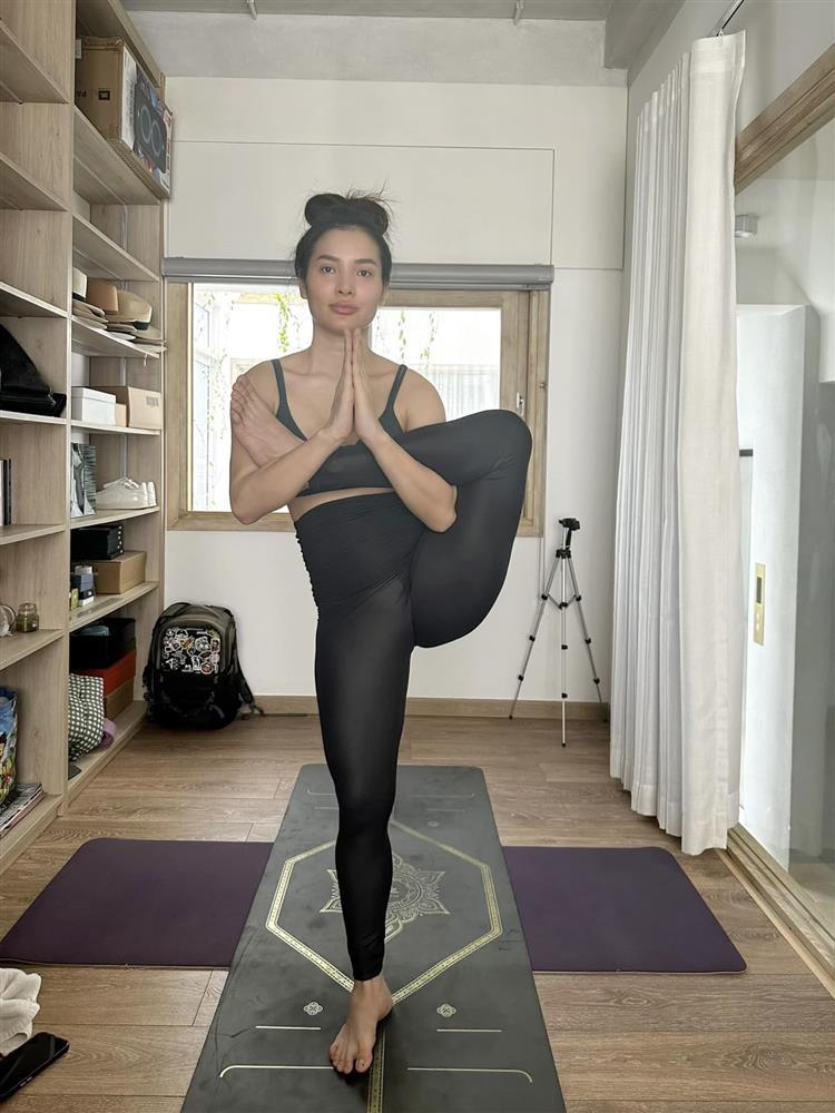 Bầu 6 tháng, Phương Trinh Jolie tự tin thực hiện động tác yoga khó-3