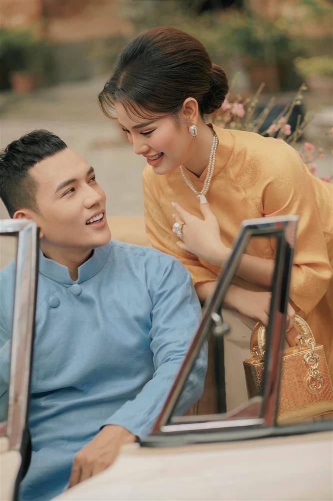 Bầu 6 tháng, Phương Trinh Jolie tự tin thực hiện động tác yoga khó-7