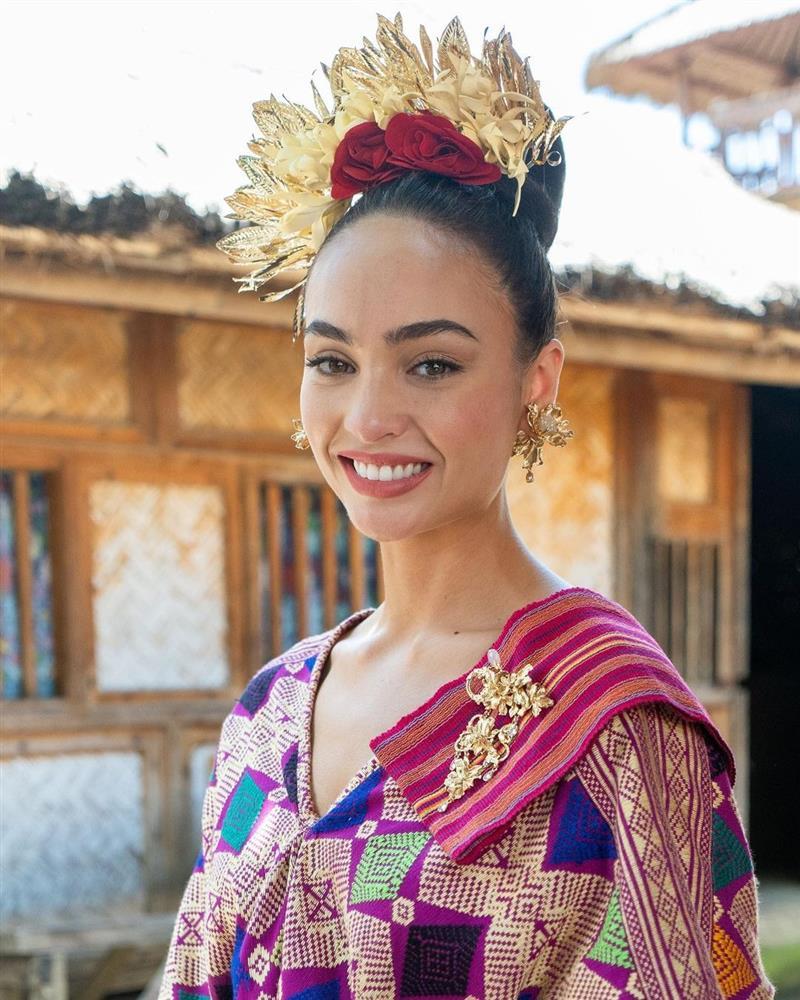 Miss Universe 2022 mặc trang phục Indonesia, nhan sắc ra sao?-1