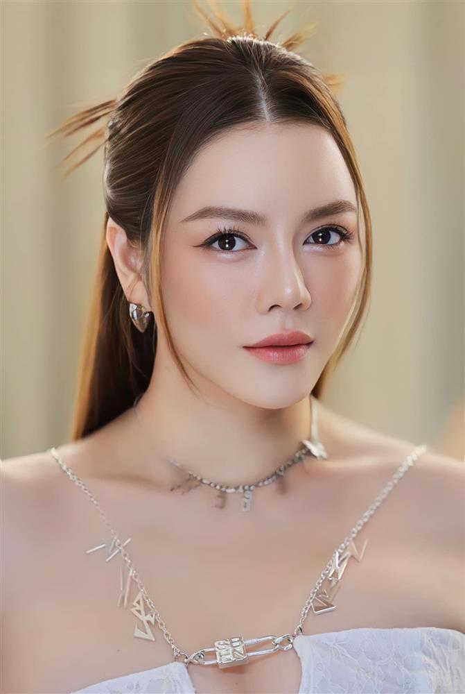 Lý Nhã Kỳ khó chịu lời nhắc nhở sinh con, cảnh báo tương lai-2