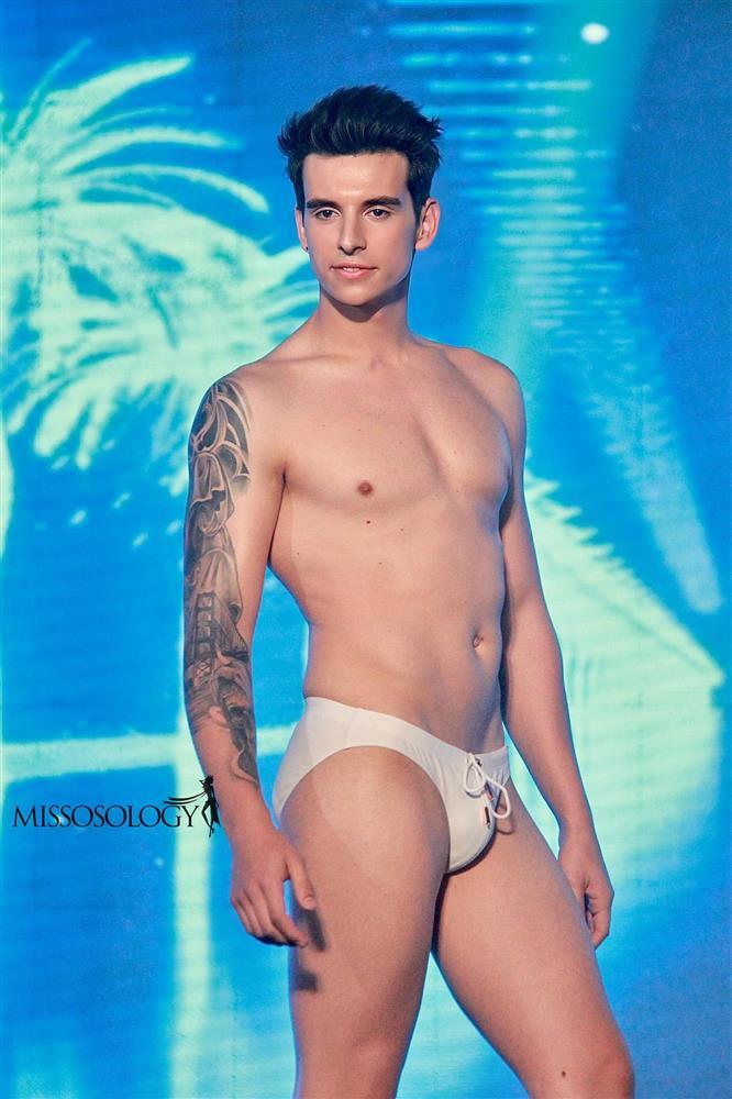 Thí sinh Mister Global 2022 đeo nơ, tạo dáng như hoa hậu-1