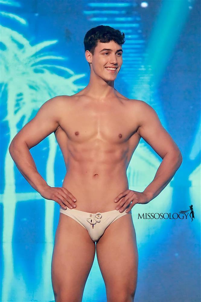 Thí sinh Mister Global 2022 đeo nơ, tạo dáng như hoa hậu-3