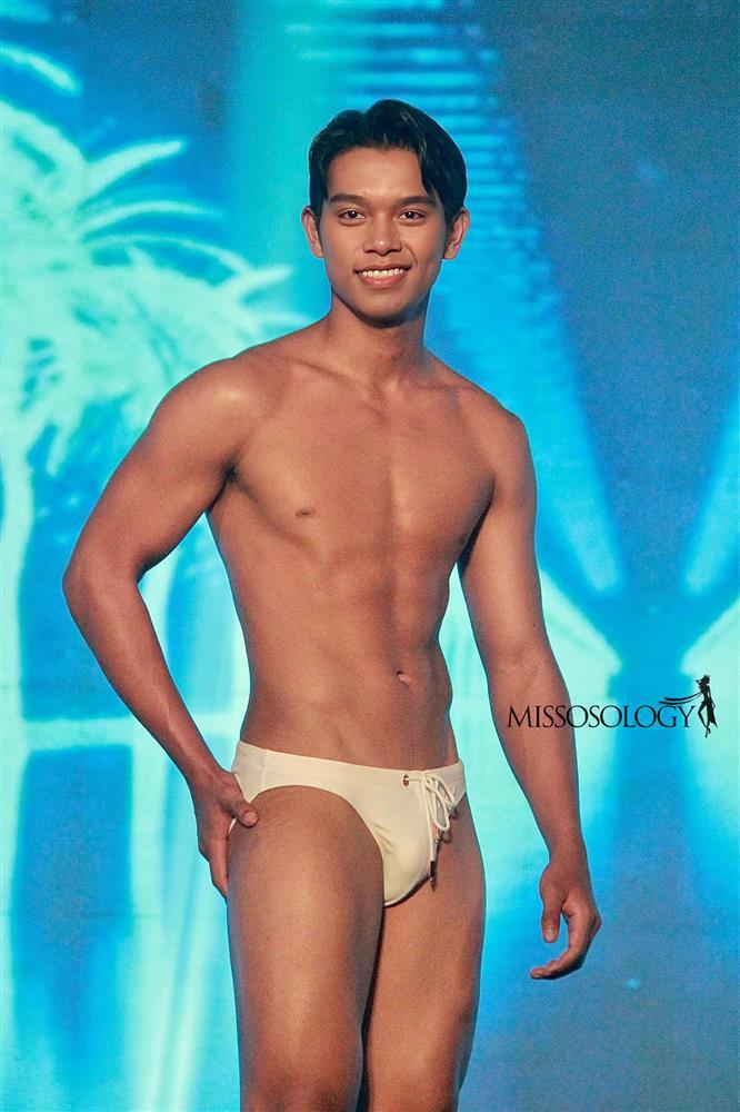 Thí sinh Mister Global 2022 đeo nơ, tạo dáng như hoa hậu-10