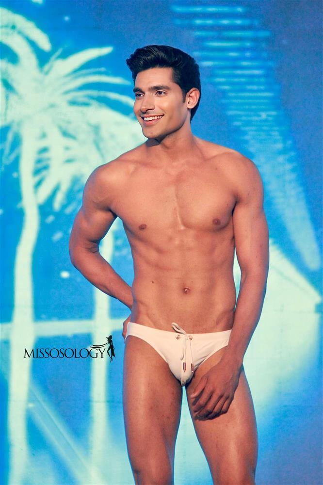 Thí sinh Mister Global 2022 đeo nơ, tạo dáng như hoa hậu-11