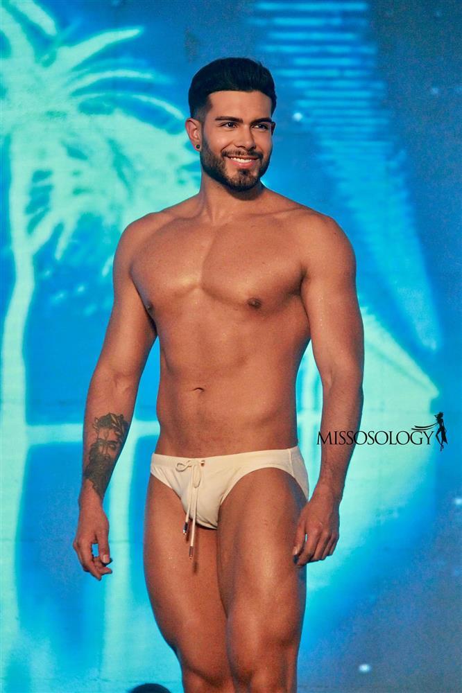 Thí sinh Mister Global 2022 đeo nơ, tạo dáng như hoa hậu-17