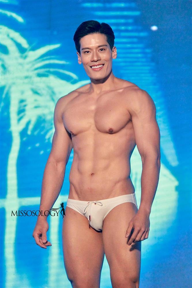 Thí sinh Mister Global 2022 đeo nơ, tạo dáng như hoa hậu-23