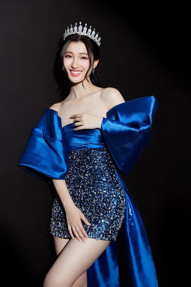 Phương Nhi đụng hàng Thanh Thủy: Á hậu có đọ được Hoa hậu?-8