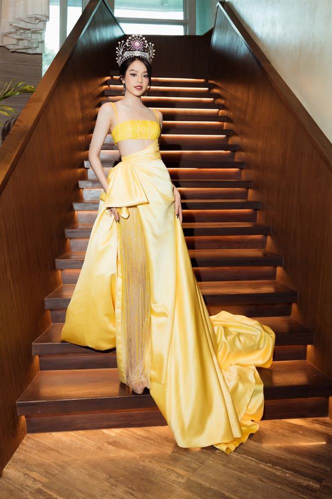 Phương Nhi đụng hàng Thanh Thủy: Á hậu có đọ được Hoa hậu?-9