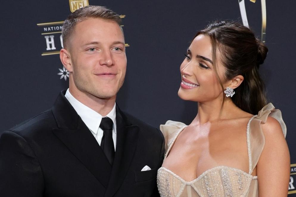 Sốc với mốt... mặc như không của người mẫu Anh-4