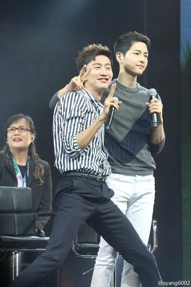 Nghi vấn Song Joong Ki - Lee Kwang Soo không còn là bạn thân-1