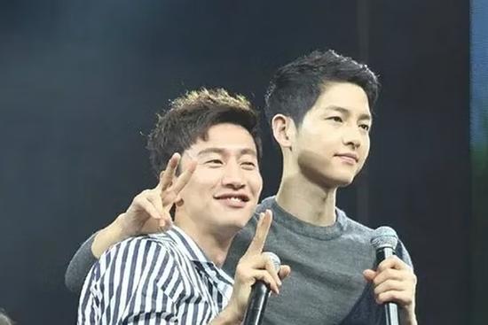 Nghi vấn Song Joong Ki - Lee Kwang Soo không còn là bạn thân