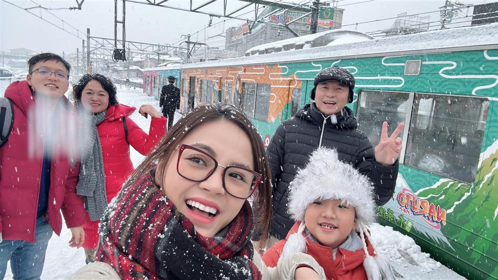 Showbiz Việt ngày 11/2: Hé lộ bộ ảnh cưới của Dương Mỹ Linh-13