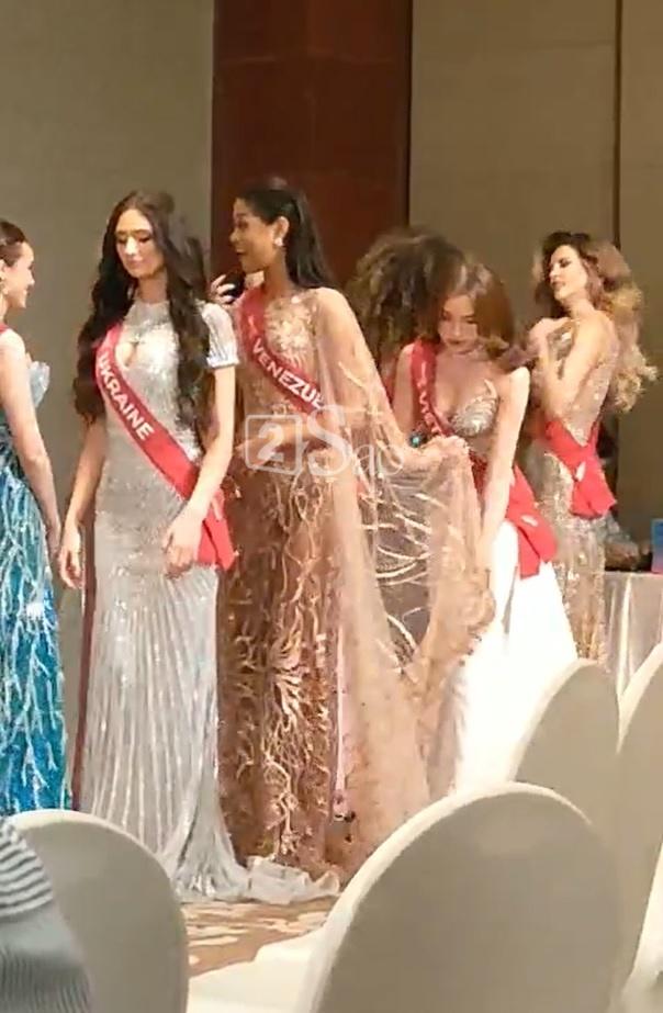 Hành động đẹp của Thanh Thanh Huyền tại Miss Charm 2023-2