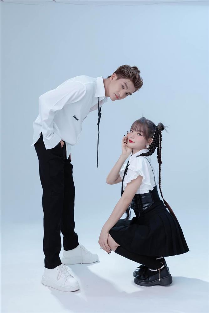 Mạc Văn Khoa tổ chức tiệc sinh nhật hoành tráng cho vợ-1