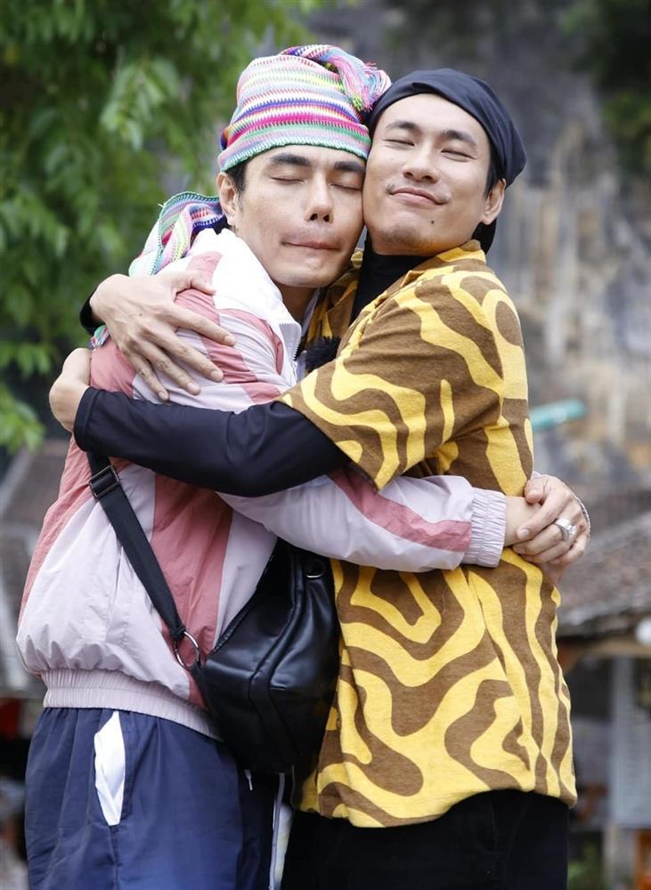 Isaac xả ảnh tình tứ nam nhi, khiêu khích Lê Dương Bảo Lâm-7