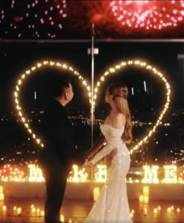 Khoe ảnh kỉ niệm 5 năm yêu, chồng đại gia Xoài Non phát tướng-9