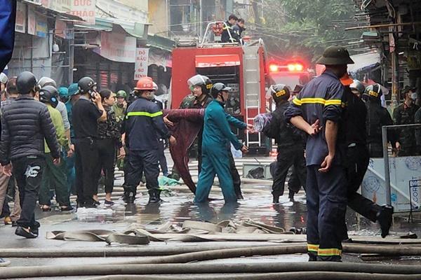 Những vụ cháy chợ kinh hoàng, thiêu rụi nhiều tài sản-5