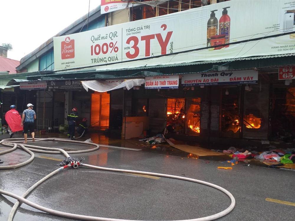 Hải Phòng xin chi viện từ Hải Dương, Thái Bình để chữa cháy chợ Tam Bạc-1