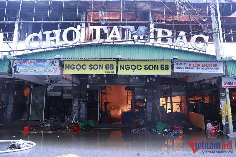 Hải Phòng xin chi viện từ Hải Dương, Thái Bình để chữa cháy chợ Tam Bạc-7