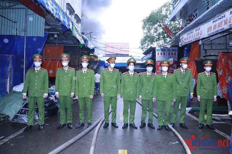 Hải Phòng xin chi viện từ Hải Dương, Thái Bình để chữa cháy chợ Tam Bạc-9