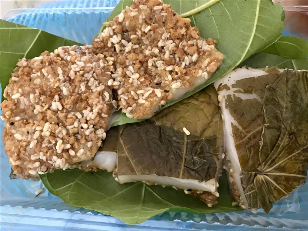 Bánh trứng kiến nổ bôm bốp lạ miệng, khách săn lùng vì chỉ có dịp cuối xuân-5