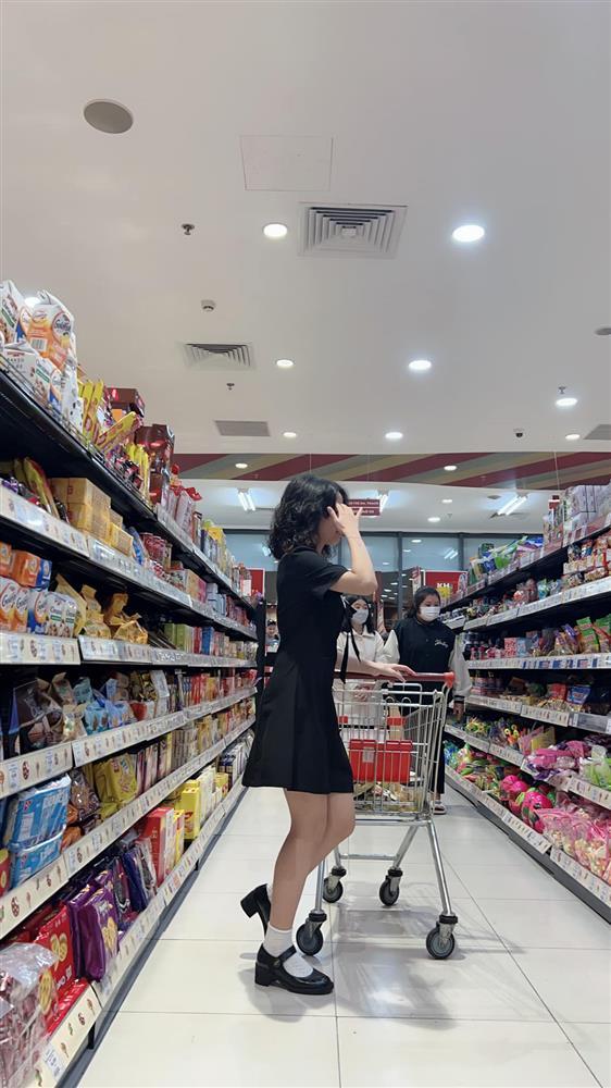 Showbiz Việt ngày 12/2: Ngọc Quyên tình tứ bên bạn trai Tây-5