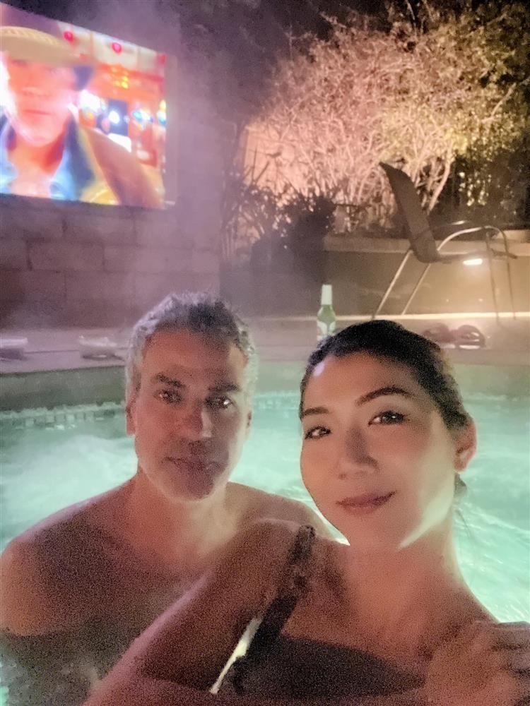 Showbiz Việt ngày 12/2: Ngọc Quyên tình tứ bên bạn trai Tây-3