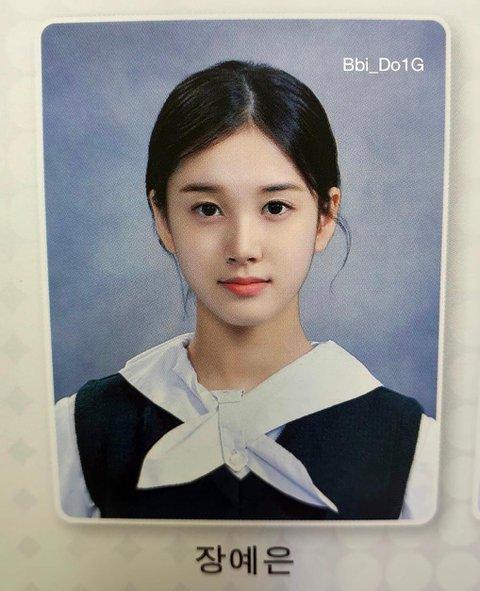 Ảnh tốt nghiệp idol nữ Gen 4: Won Young IVE như công chúa-4