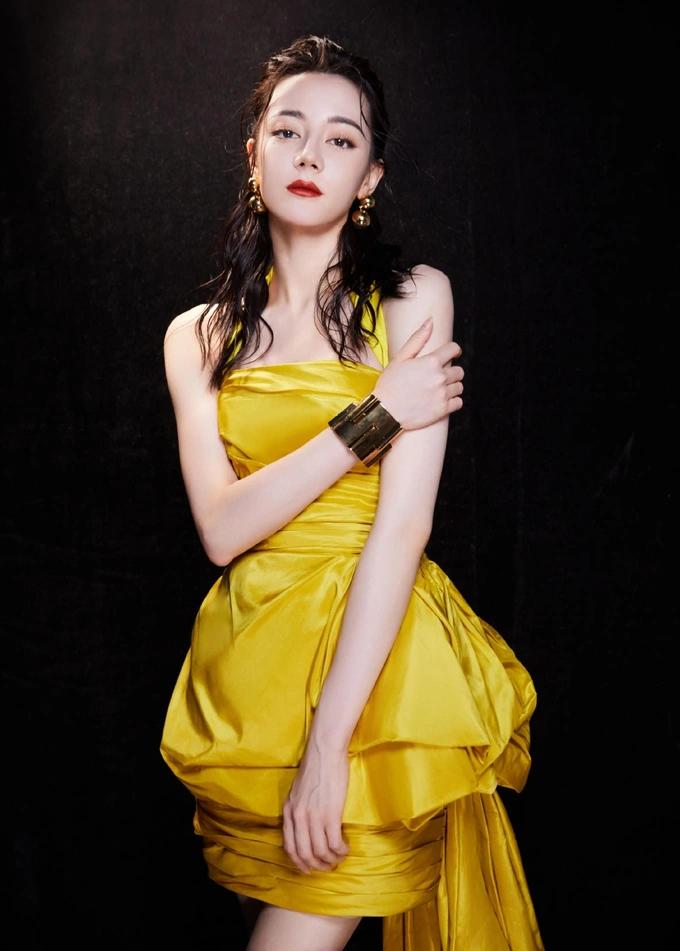 Phía Địch Lệ Nhiệt Ba phản hồi tin mang thai, hẹn hò Hoàng Cảnh Du-5