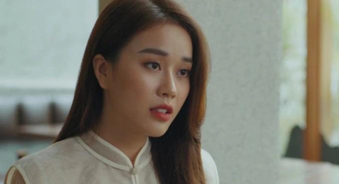 Nhan sắc nóng bỏng tiểu tam bị ghét phim Đừng Làm Mẹ Cáu-2