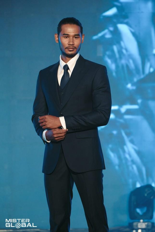 8 mùa Mister Global: Việt Nam hẳn 2 Nam vương, chỉ 1 người outtop-10