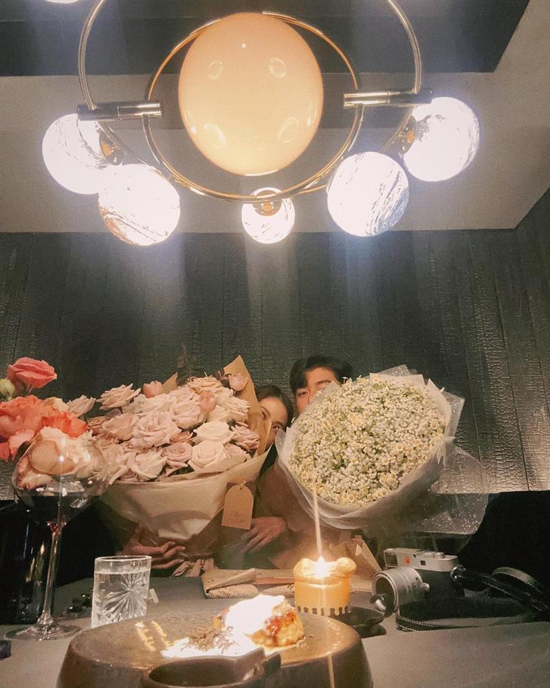 Baifern và Nine Naphat gây sốt với ảnh Valentine ngọt ngào-2